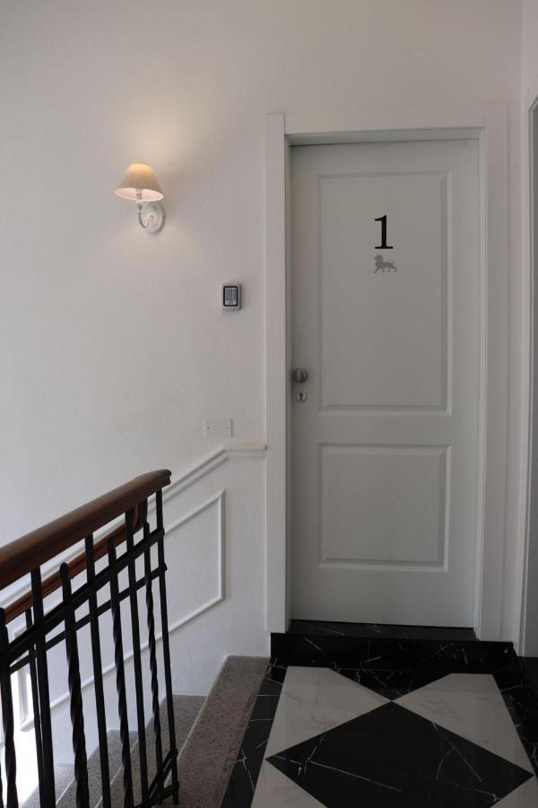Four Lions Villa Guesthouse Pisa Exterior photo